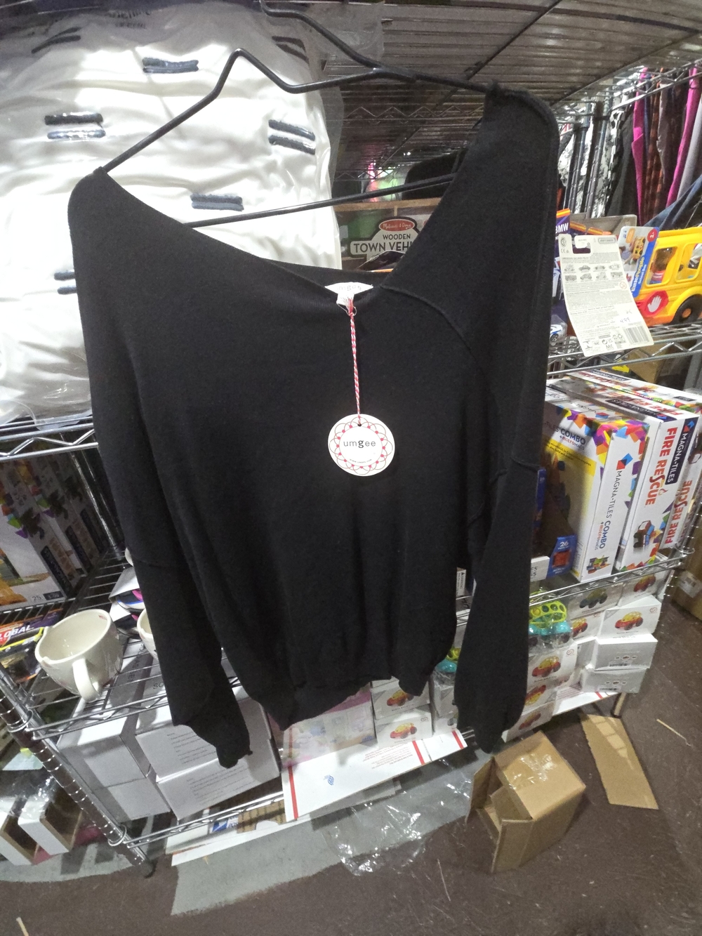 Small Umgee Black V-Neck Oversized Knit Sweater